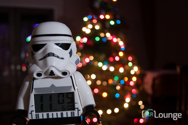 28mm lens at f/3.5 showing noticeably smoother and more blurred background compared to the f/8 version of the same scene