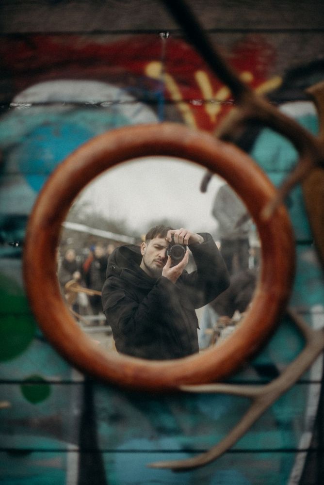 ideas for photo session selfie reflection