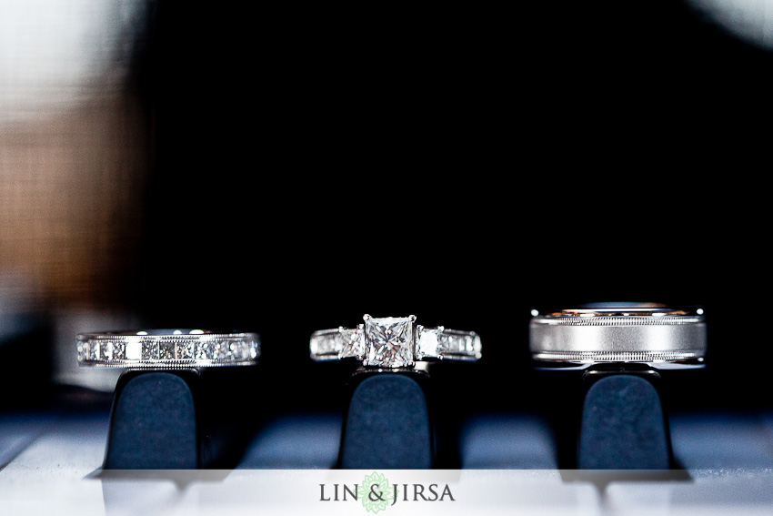 wedding-rings Symmetrically composed wedding ring photograph with perfectly balanced background elements